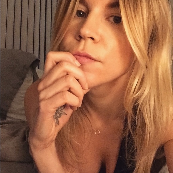 Meet your Posher, Celeste - Picture 4 of 6